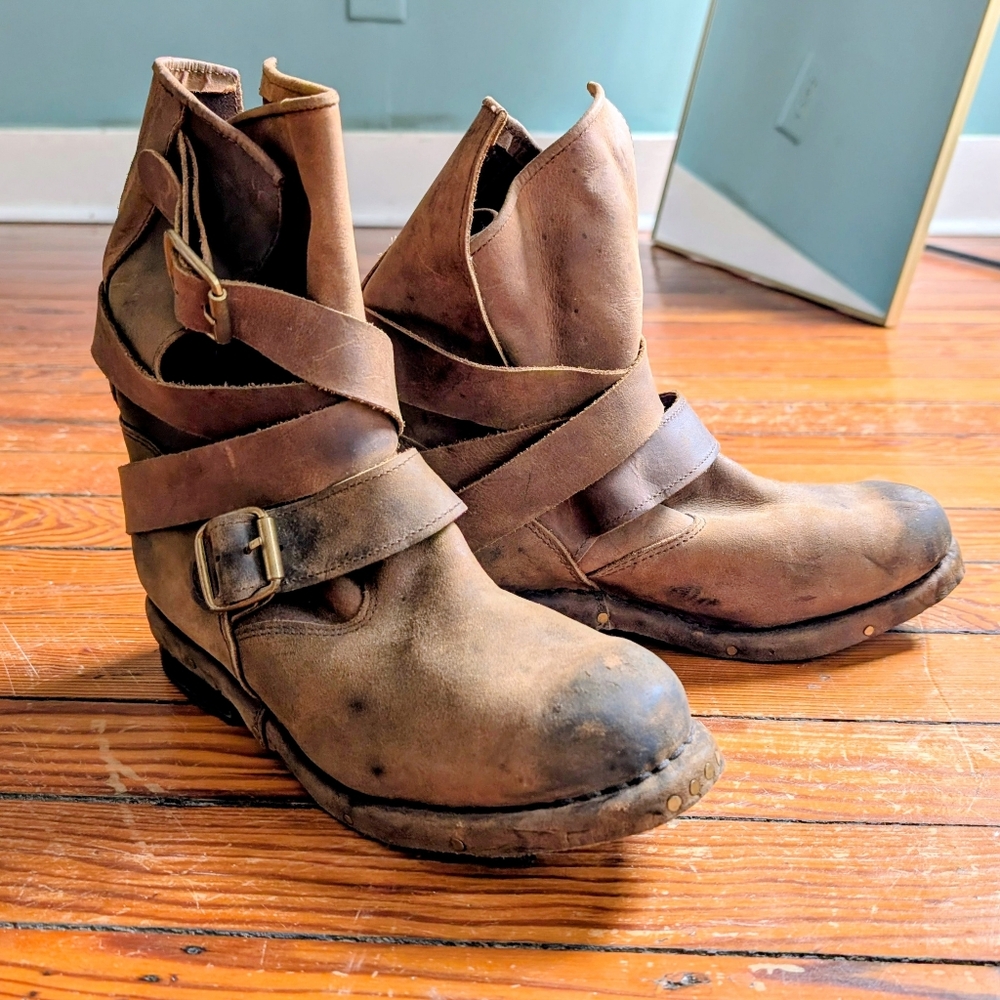Jeffrey Campbell Free People Brit Intentionally Distressed Brown Leather Boots 9 - Picture 2 of 12